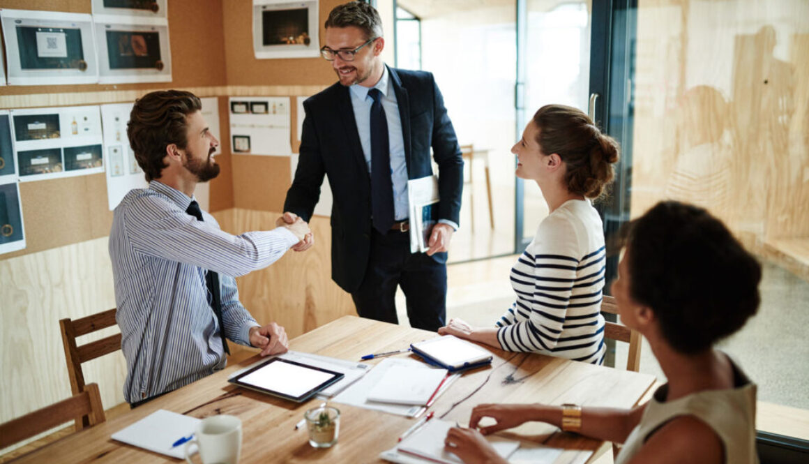 Cum îți păstrezi oamenii valoroși: Strategii eficiente de retenție a angajaților